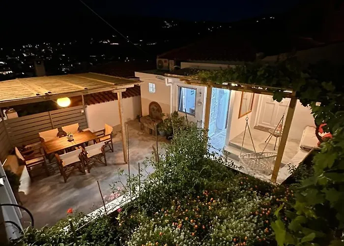 Tsanis Guest House